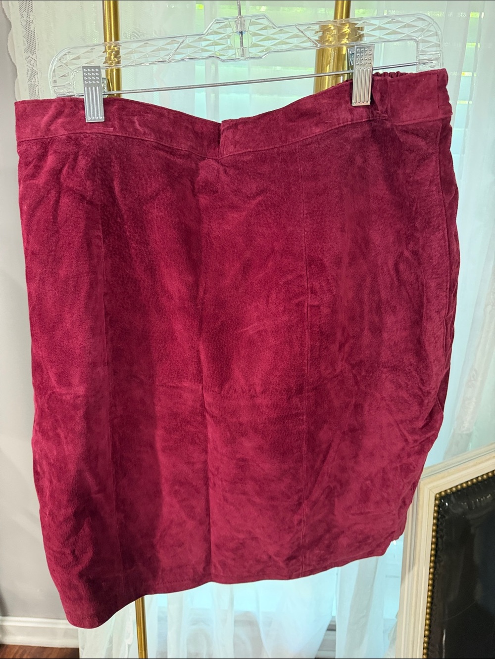Vintage Burgundy Pencil Skirt — Sleek  genuine leather suede
